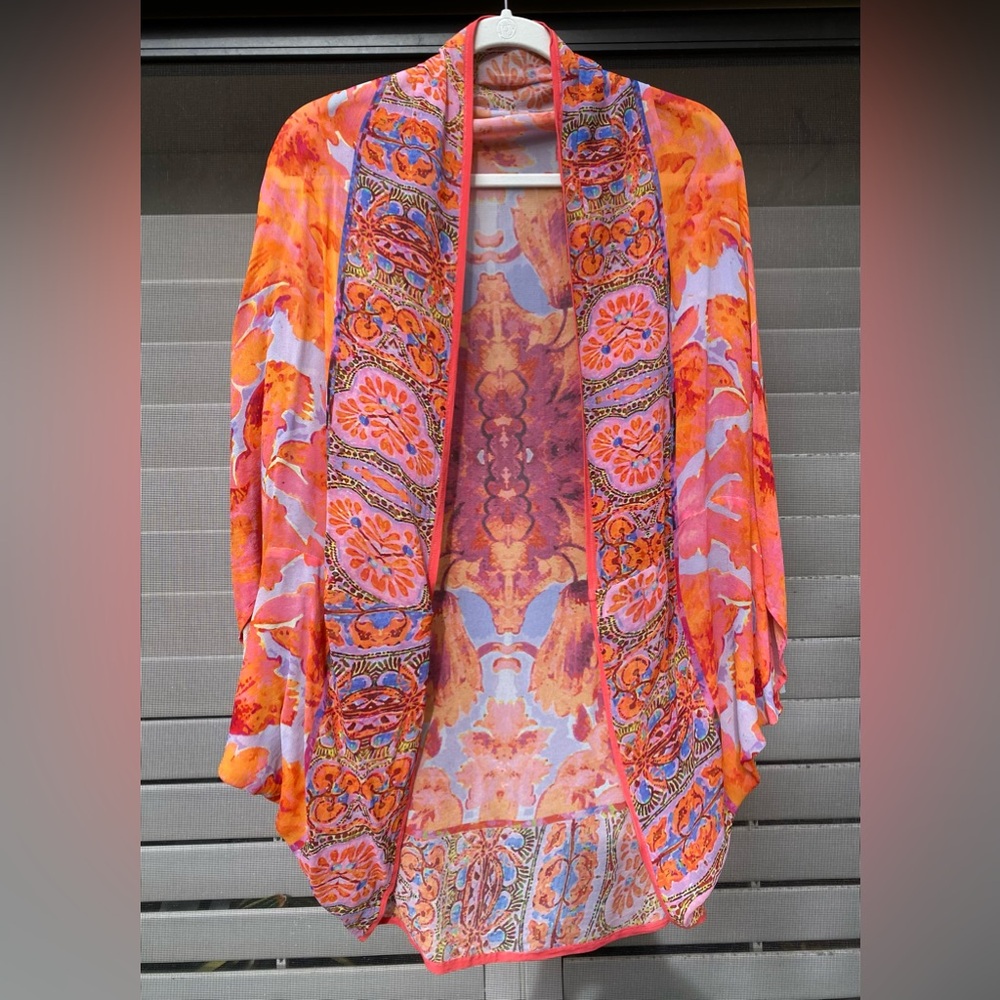 Elizabeth Gillett Anthropologie Floral Print Kimono Wrap - Picture 1 of 9